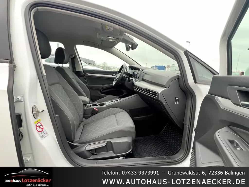 Volkswagen Golf VIII Variant Life eTSI ACC|LED|CARPLAY|NAV 08/2022-photo-16