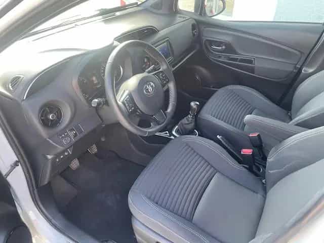 Toyota Yaris Style Selection 04/2020-photo-10