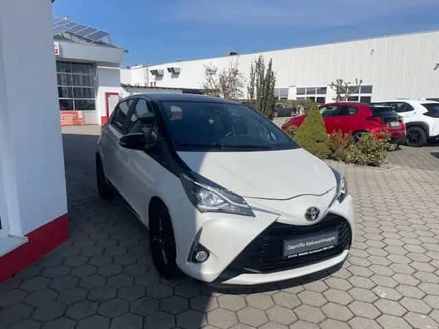 Toyota Yaris Style Selection 04/2020-photo-3