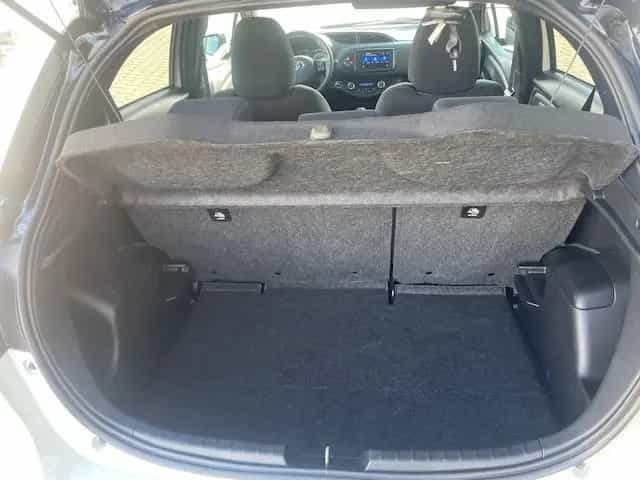 Toyota Yaris Style Selection 04/2020-photo-7