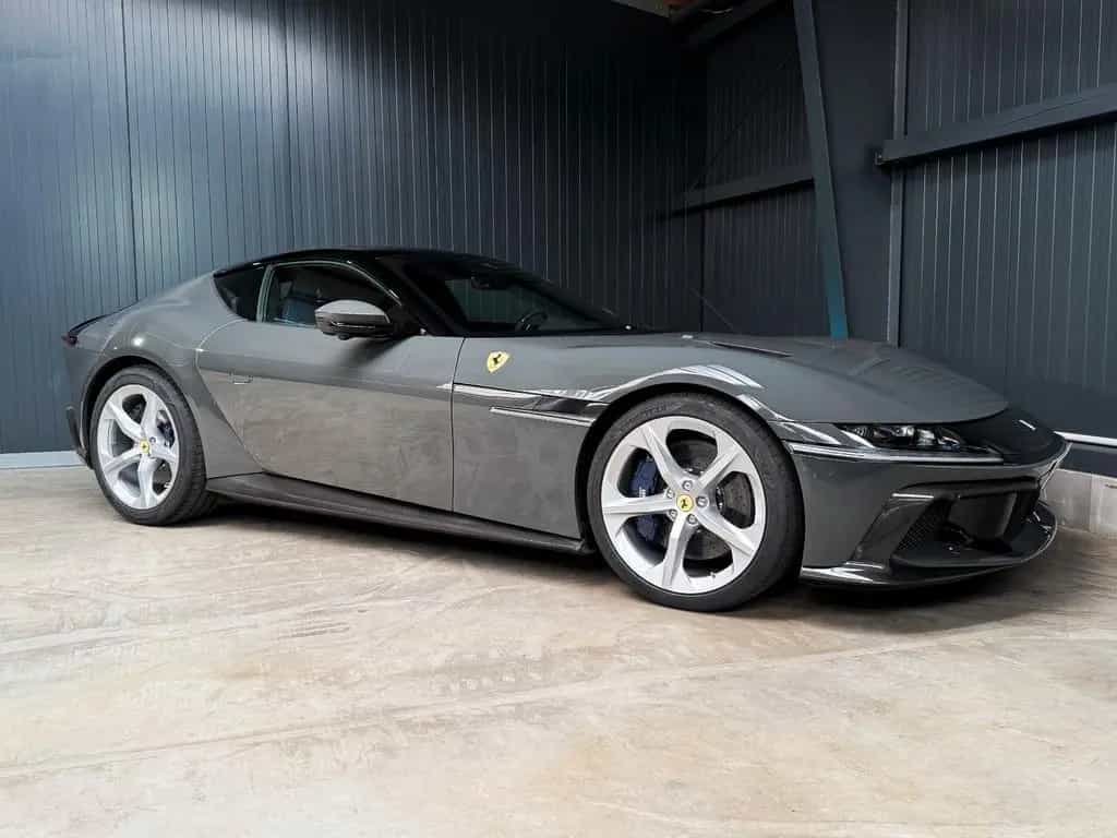 Ferrari 12Cilindri + 1. Hand + 54 km + Carbon Exterieur 04/2026-photo-14