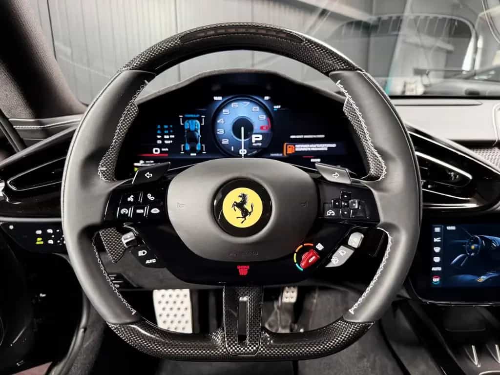Ferrari 12Cilindri + 1. Hand + 54 km + Carbon Exterieur 04/2026-photo-21
