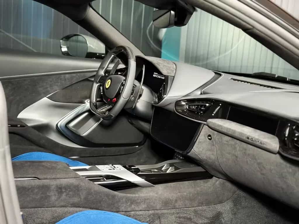 Ferrari 12Cilindri + 1. Hand + 54 km + Carbon Exterieur 04/2026-photo-25