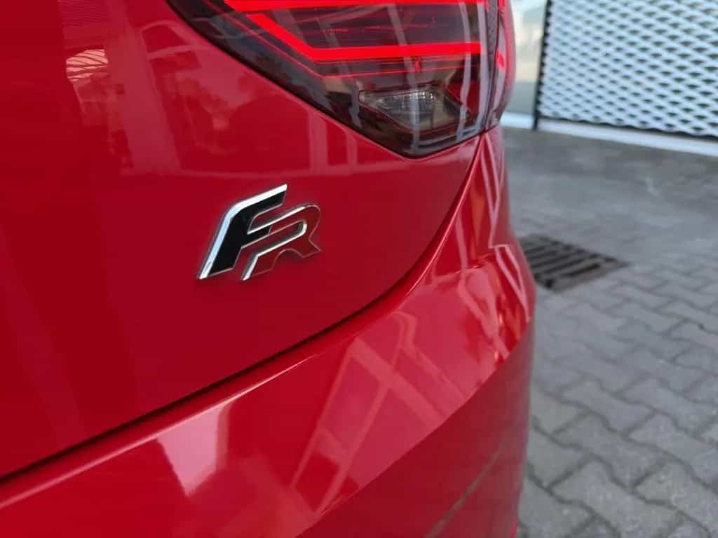 Seat Leon FR-Line Navi Digitales Cockpit LED StandHZG 04/2020-photo-19