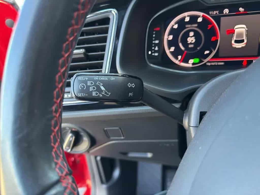 Seat Leon FR-Line Navi Digitales Cockpit LED StandHZG 04/2020-photo-24