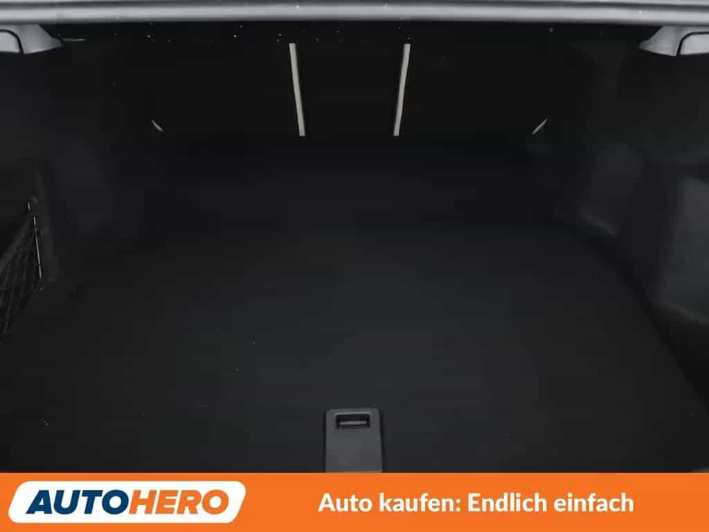 Mercedes-Benz C 180 CGI Avantgarde Aut.*LED*TEMPO*PDC*SHZ* 06/2018-photo-17