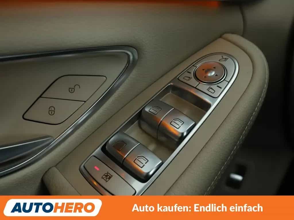 Mercedes-Benz C 180 CGI Avantgarde Aut.*LED*TEMPO*PDC*SHZ* 06/2018-photo-23