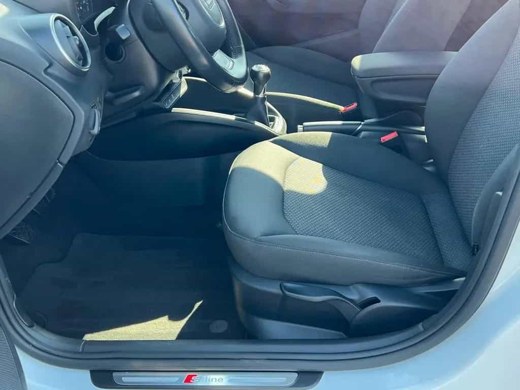 Audi A1 Sportback S-Line/NAVI/SHZ/LED 04/2017-photo-13