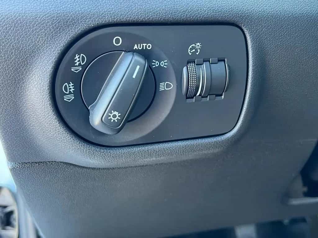 Audi A1 Sportback S-Line/NAVI/SHZ/LED 04/2017-photo-21