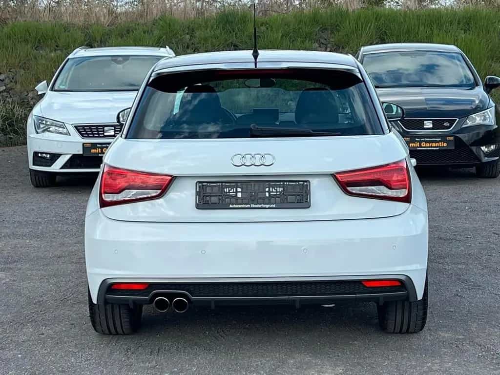 Audi A1 Sportback S-Line/NAVI/SHZ/LED 04/2017-photo-9