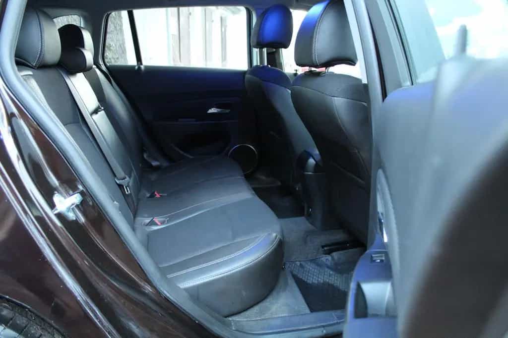 Chevrolet Cruze Station Wagon LTZ*Automatik*TÜV NEU* 04/2013-photo-17