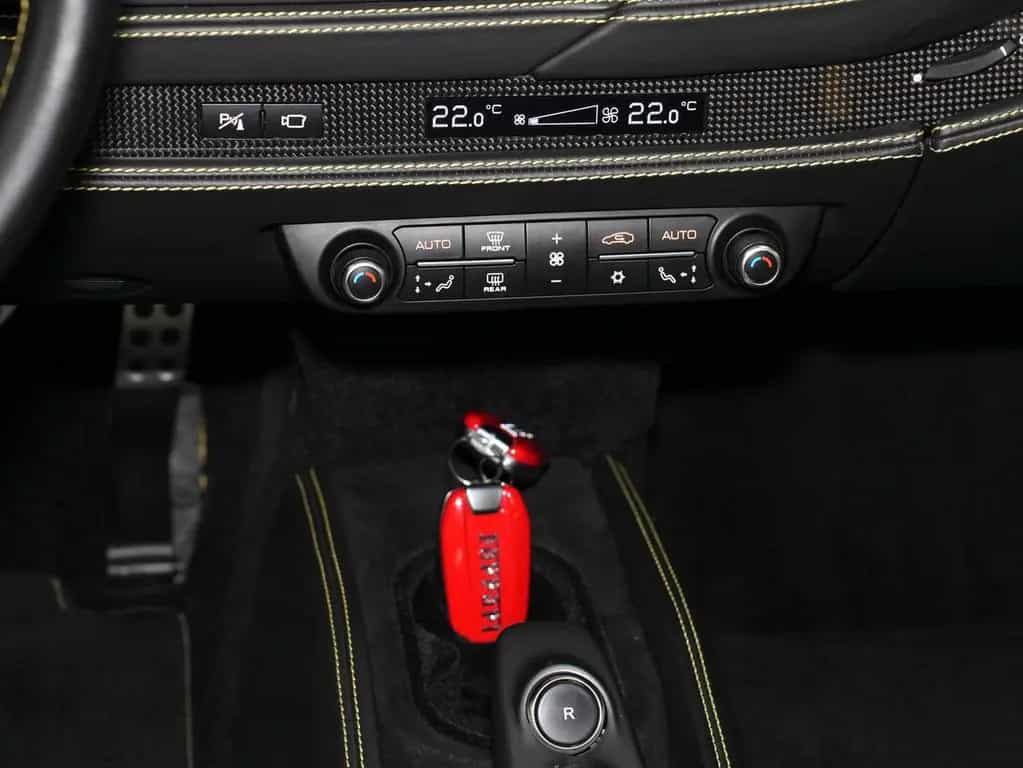 Ferrari F8 Spider - Carbon Racingsitze|Titanauspuff|JBL 12/2020-photo-10