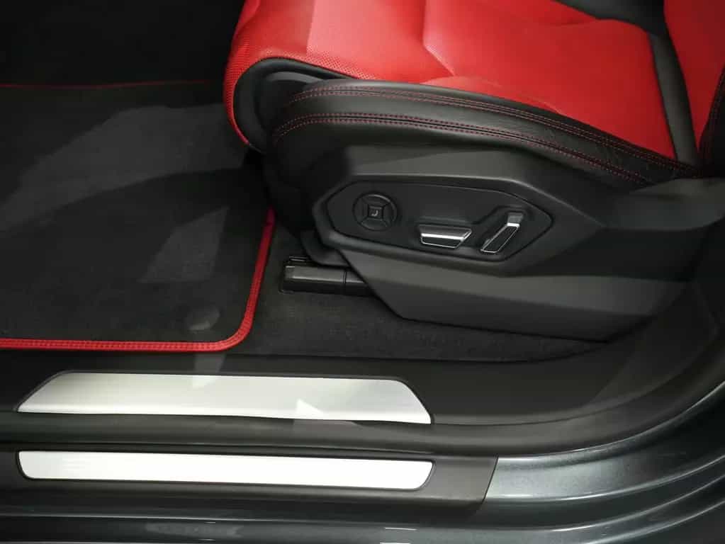 Lamborghini Urus - B&O 3D|ADAS|Sitzbelüftung+Massage|Pano 11/2018-photo-7