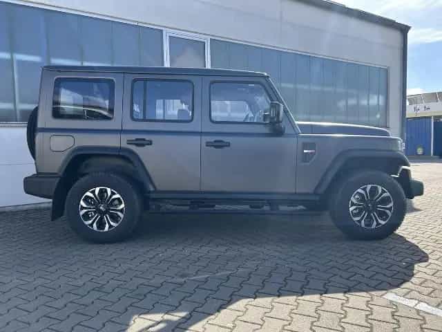 BAW 212 2.0 TCI Turbo 4x4 - Seilwinde - Suchscheinwe null-photo-5