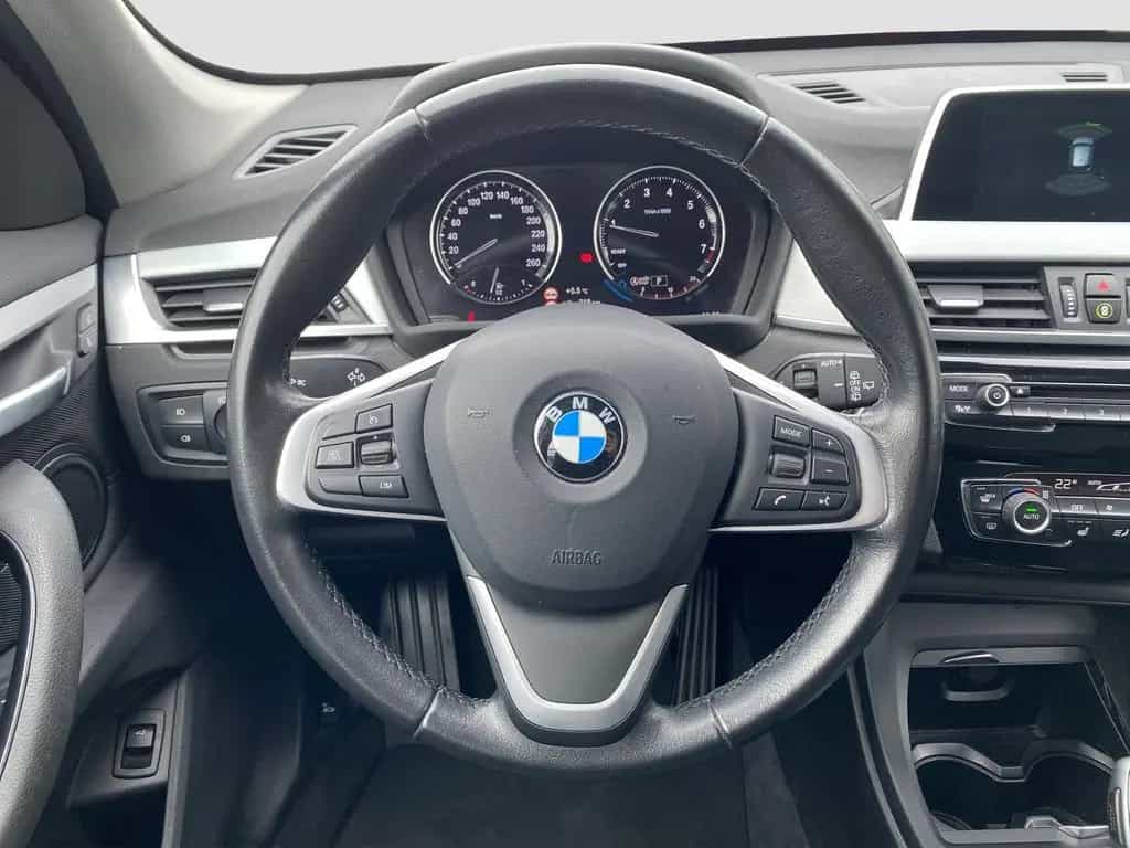 BMW X1 sDrive20i Adv. LED Navi ParkAss Sportsitz AUT 02/2019-photo-11