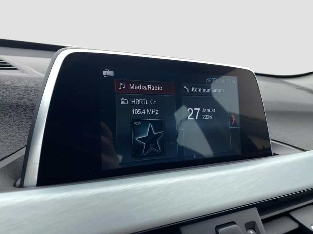 BMW X1 sDrive20i Adv. LED Navi ParkAss Sportsitz AUT 02/2019-photo-16