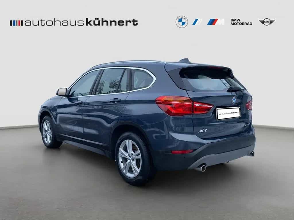 BMW X1 sDrive20i Adv. LED Navi ParkAss Sportsitz AUT 02/2019-photo-3