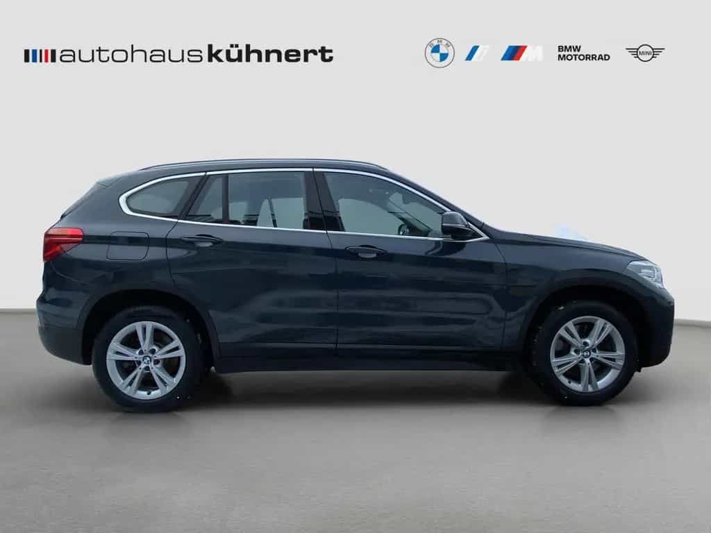 BMW X1 sDrive20i Adv. LED Navi ParkAss Sportsitz AUT 02/2019-photo-6