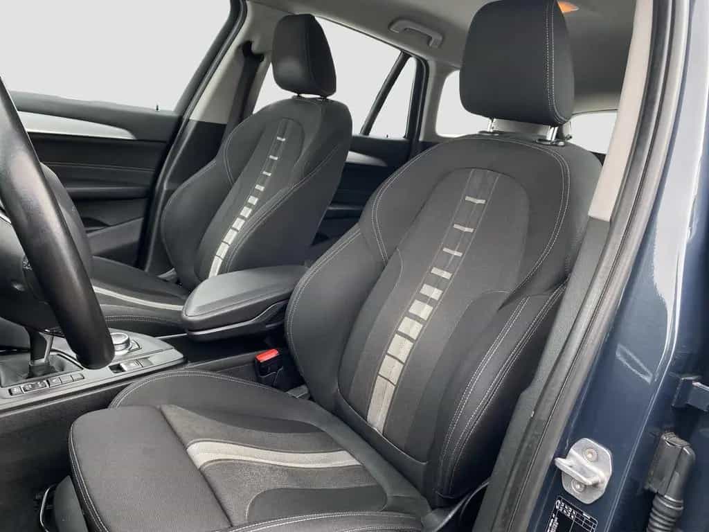 BMW X1 sDrive20i Adv. LED Navi ParkAss Sportsitz AUT 02/2019-photo-9