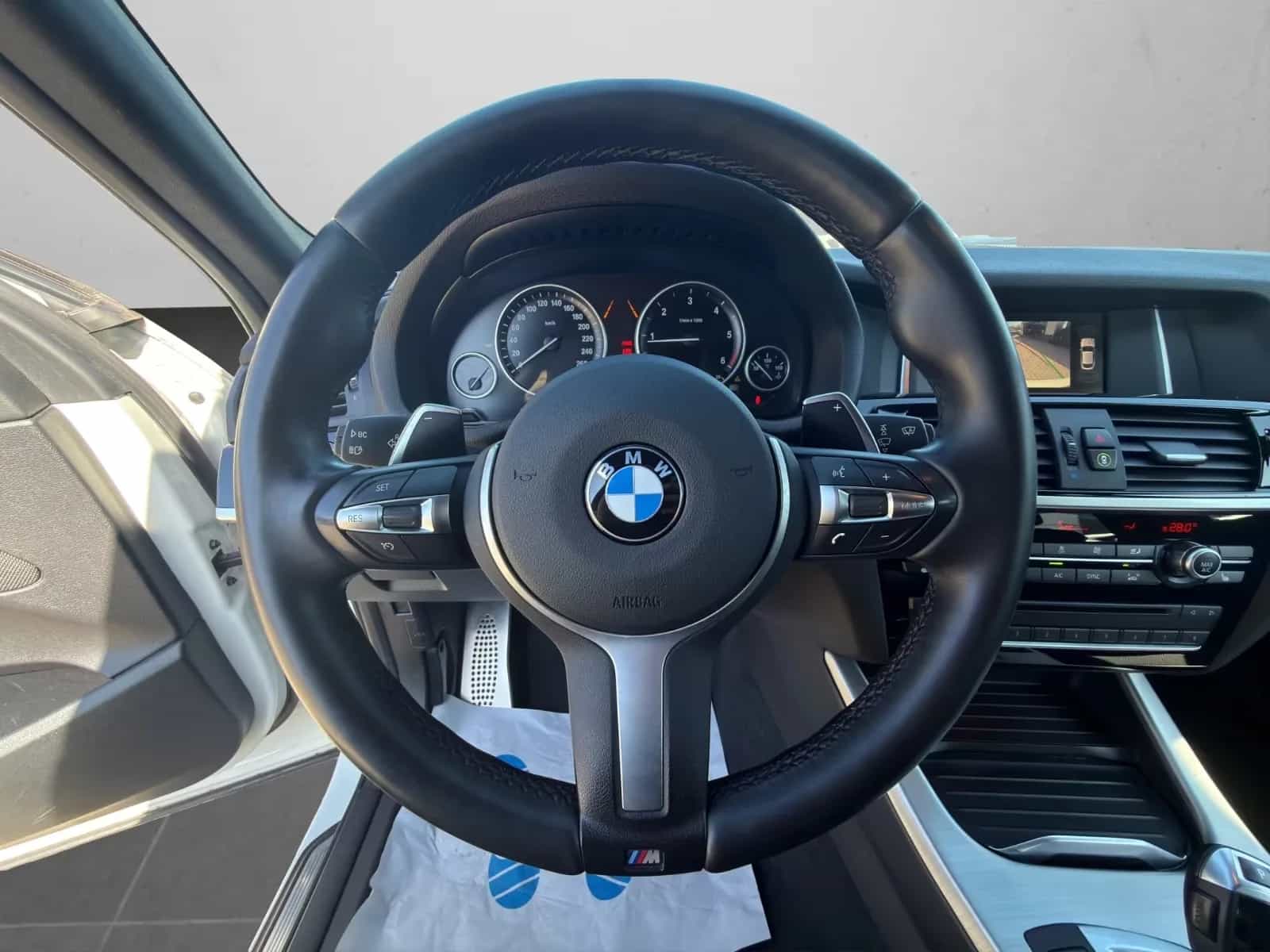 BMW X4 01/2017-photo-9