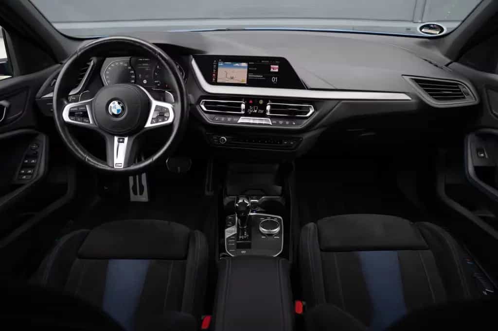 BMW M135 i xDrive*LASER*SCHALEN*SHADOW*VC* 08/2020-photo-15