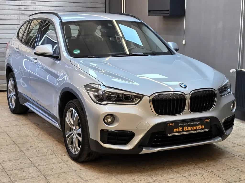 BMW X1 xDrive 18 d Sport Line LED Navi 1.Hand 06/2019-photo-1