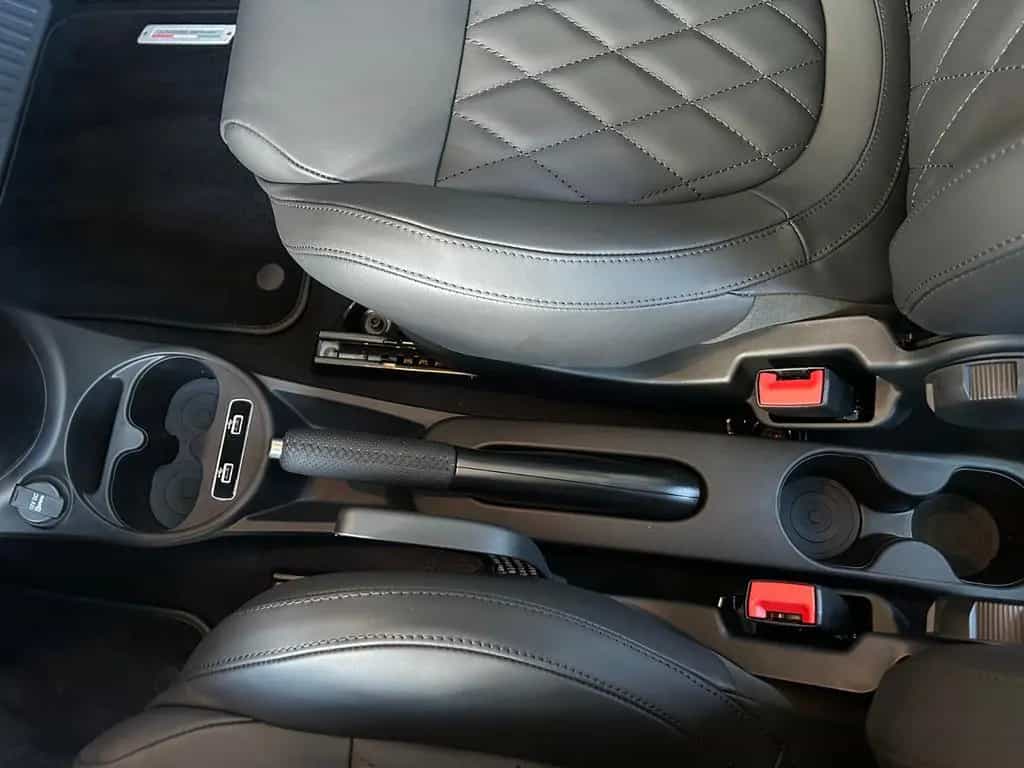 Abarth 695C Cabrio Aut. LEDER CARPLAY PDC ALU 09/2024-photo-15