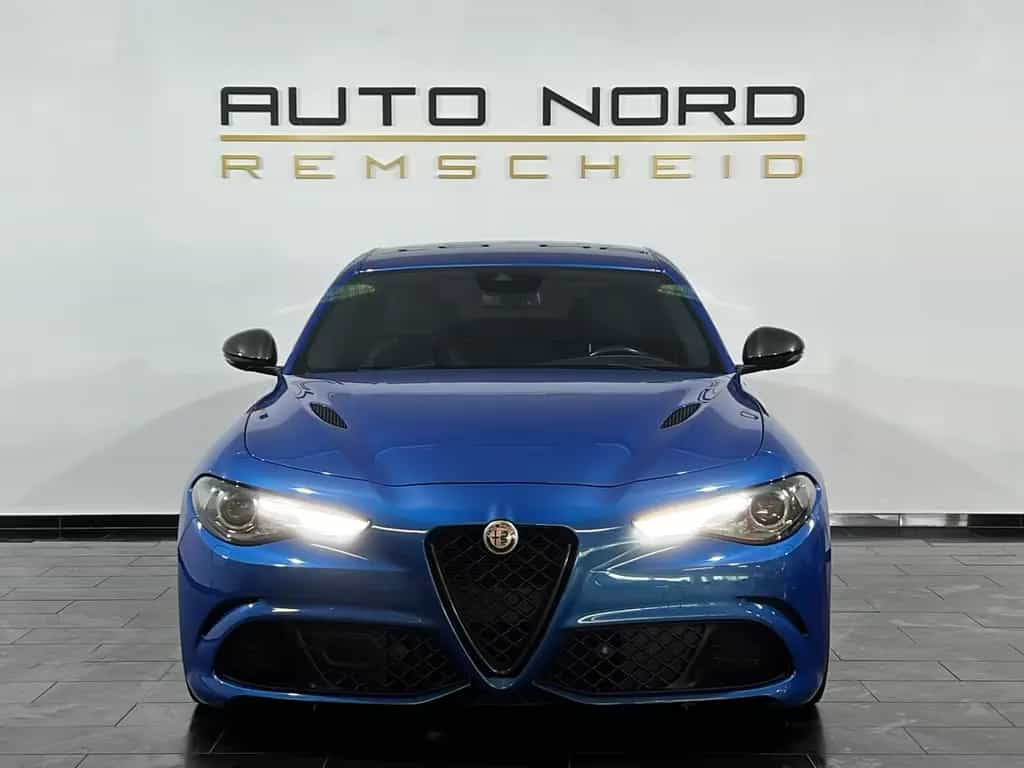Alfa Romeo Giulia Quadrifoglio *ACC*Kamera*Navi*Carbon* 01/2018-photo-1