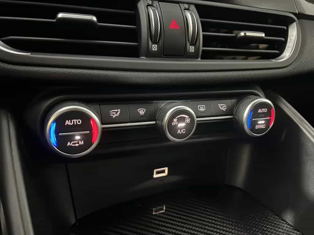 Alfa Romeo Giulia Quadrifoglio *ACC*Kamera*Navi*Carbon* 01/2018-photo-26