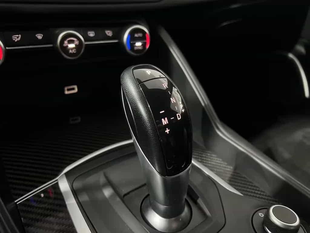 Alfa Romeo Giulia Quadrifoglio *ACC*Kamera*Navi*Carbon* 01/2018-photo-29