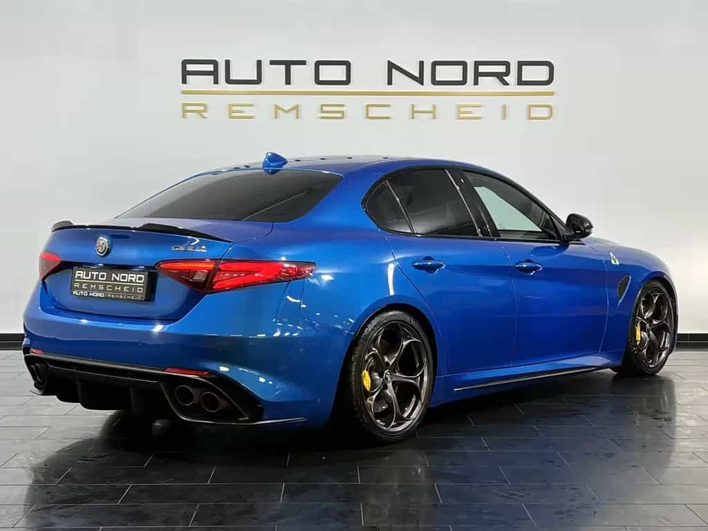 Alfa Romeo Giulia Quadrifoglio *ACC*Kamera*Navi*Carbon* 01/2018-photo-4