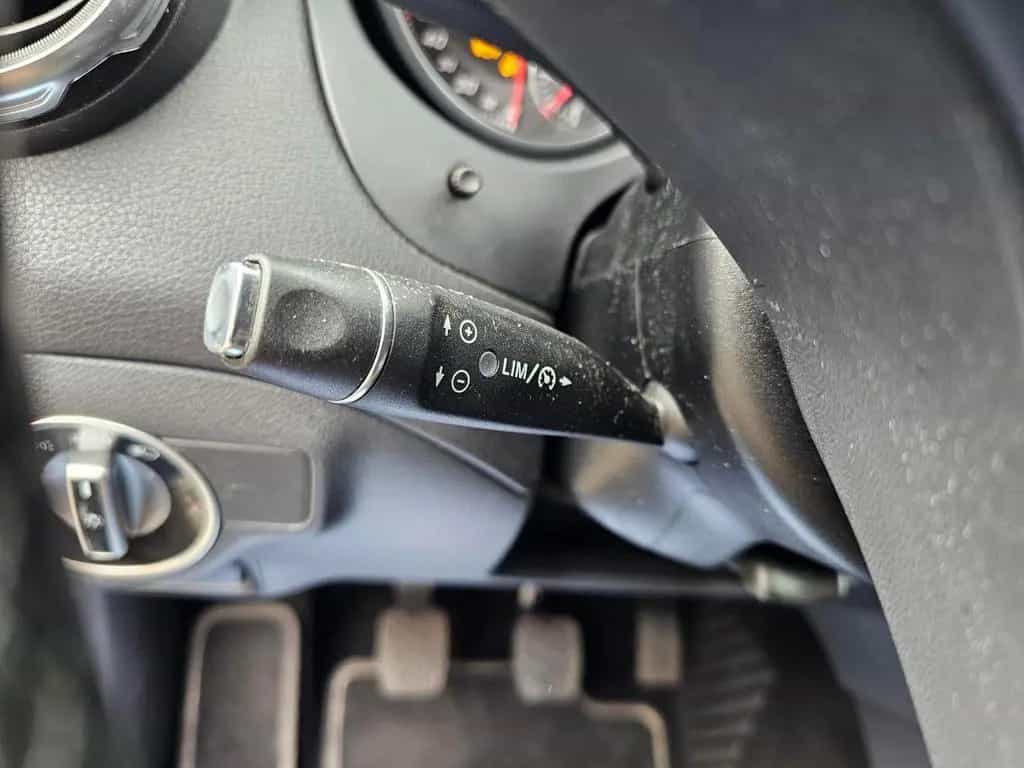 Mercedes-Benz CLA 180 URBAN+LEDhigh+NAVI+PARKTRONIC+WKR+2.HAND 04/2017-photo-20