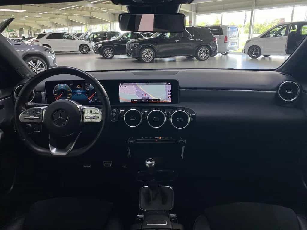 Mercedes-Benz A 200 AMG+NIGHT+LED+MBUX+18"+SPORTSITZE+KAMERA 06/2019-photo-6