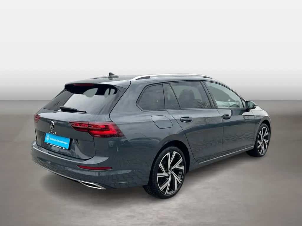 Volkswagen Golf VIII Variant 1.5 TSI Active STHZ MATRIX RFK 01/2023-photo-3