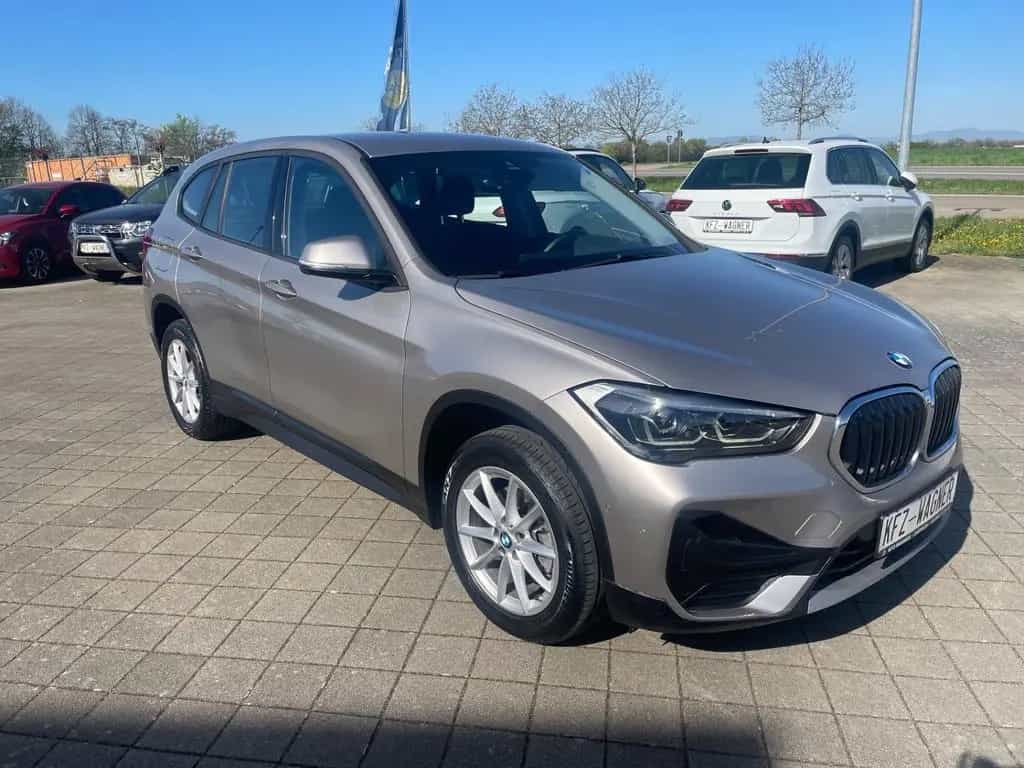 BMW X1 sDrive18d Automatik LED DAB+ 12/2020-photo-1