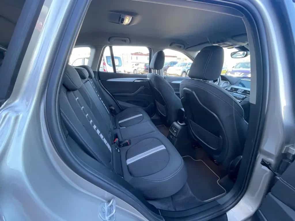 BMW X1 sDrive18d Automatik LED DAB+ 12/2020-photo-15