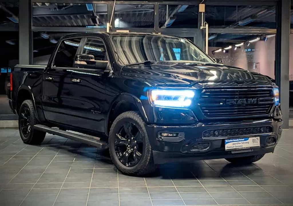 Dodge RAM 1500  Laramie Limited Night HEMI 5.7L   4x4 07/2022-photo-2