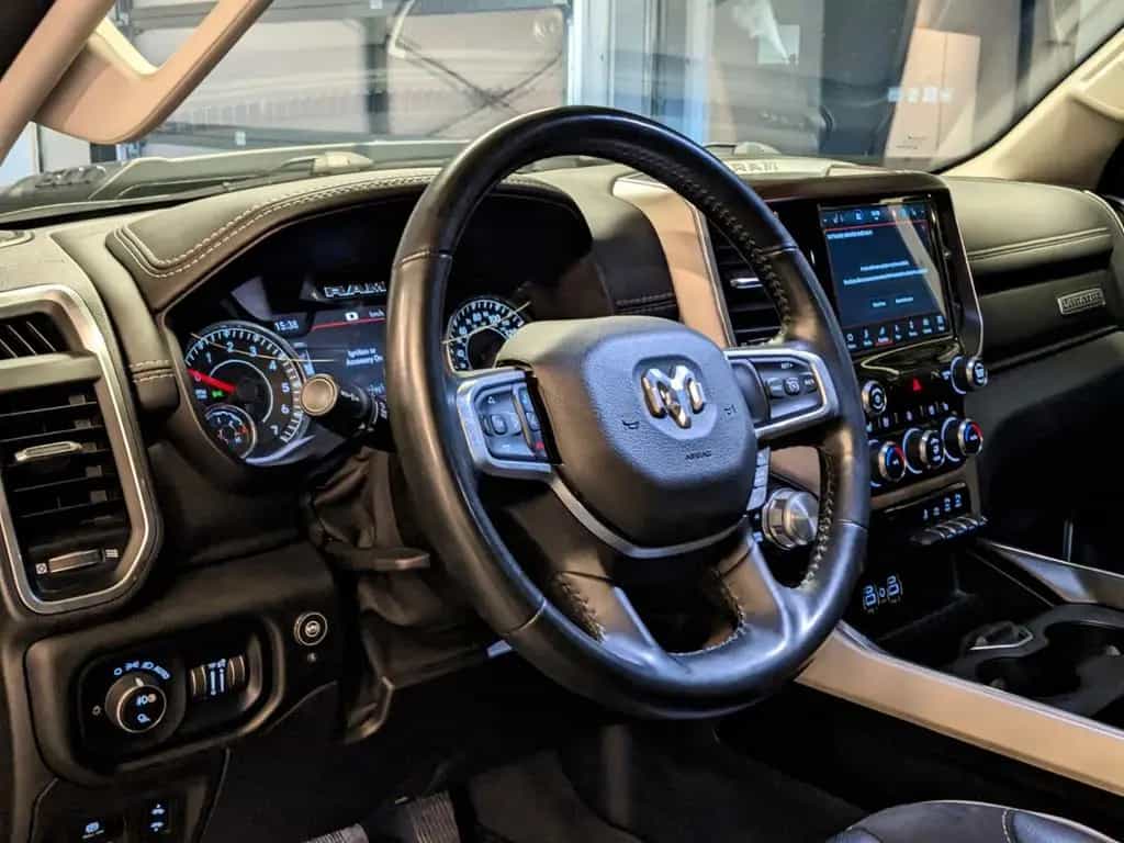 Dodge RAM 1500  Laramie Limited Night HEMI 5.7L   4x4 07/2022-photo-28