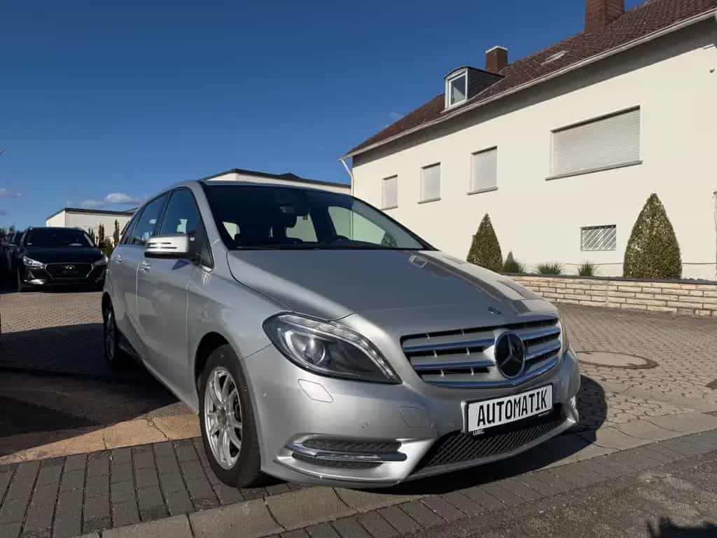 Mercedes-Benz B 220 B220 4Matic *Automatik*Leder*Navi*RFK*AHK*LED 02/2014-photo-19