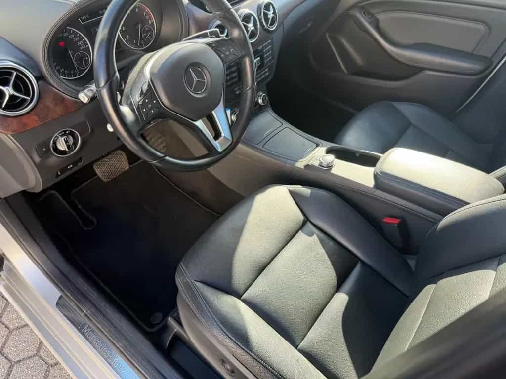 Mercedes-Benz B 220 B220 4Matic *Automatik*Leder*Navi*RFK*AHK*LED 02/2014-photo-4