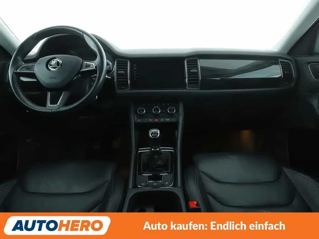 Skoda Kodiaq 1.4 TSI ACT Style 4x4*NAVI*PDC*LED*SHZ* 08/2017-photo-11