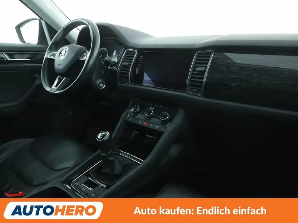 Skoda Kodiaq 1.4 TSI ACT Style 4x4*NAVI*PDC*LED*SHZ* 08/2017-photo-12