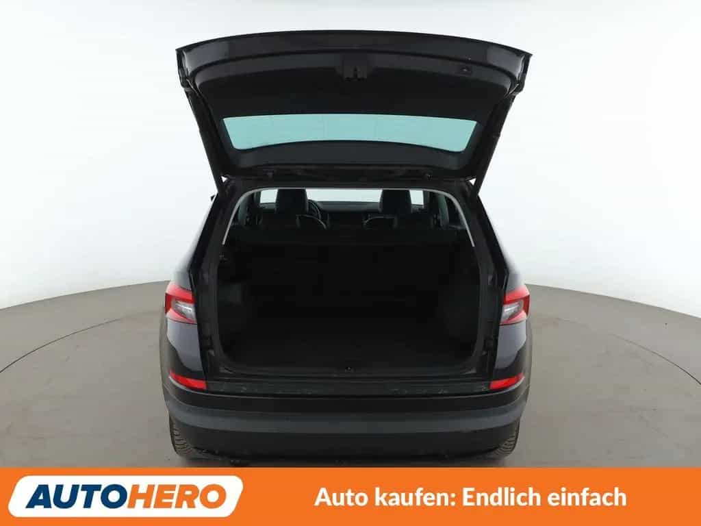 Skoda Kodiaq 1.4 TSI ACT Style 4x4*NAVI*PDC*LED*SHZ* 08/2017-photo-16
