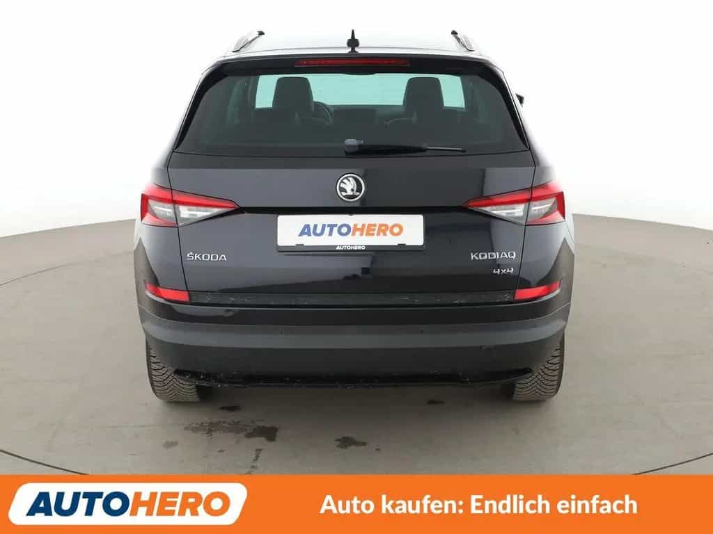 Skoda Kodiaq 1.4 TSI ACT Style 4x4*NAVI*PDC*LED*SHZ* 08/2017-photo-4