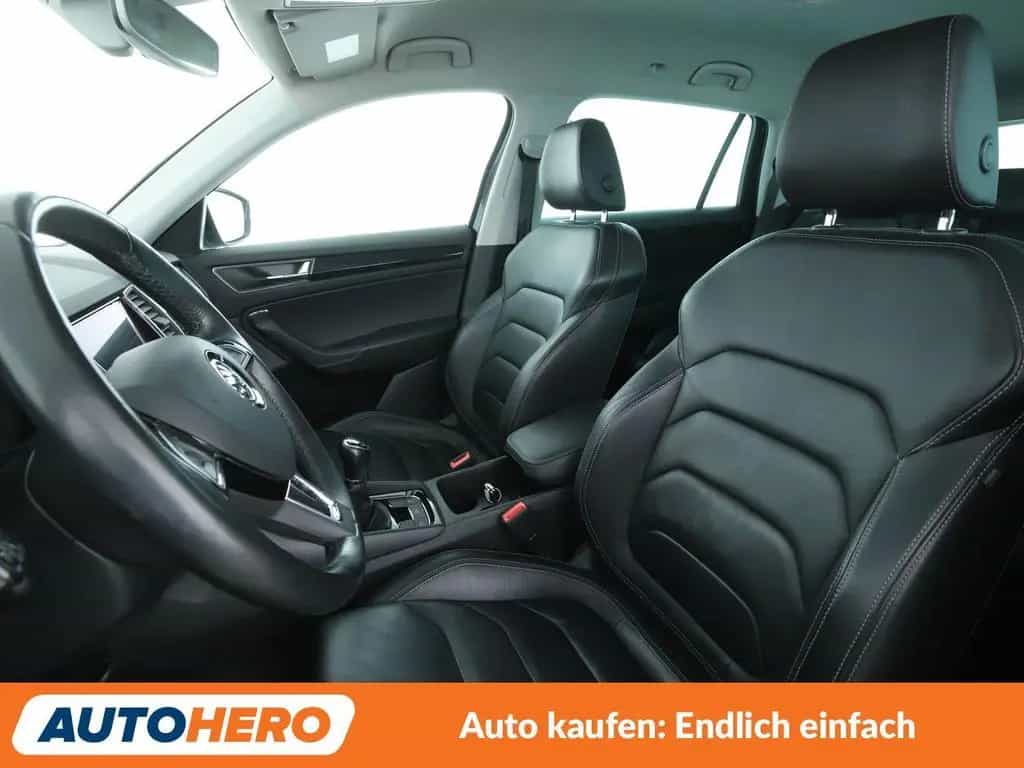 Skoda Kodiaq 1.4 TSI ACT Style 4x4*NAVI*PDC*LED*SHZ* 08/2017-photo-9