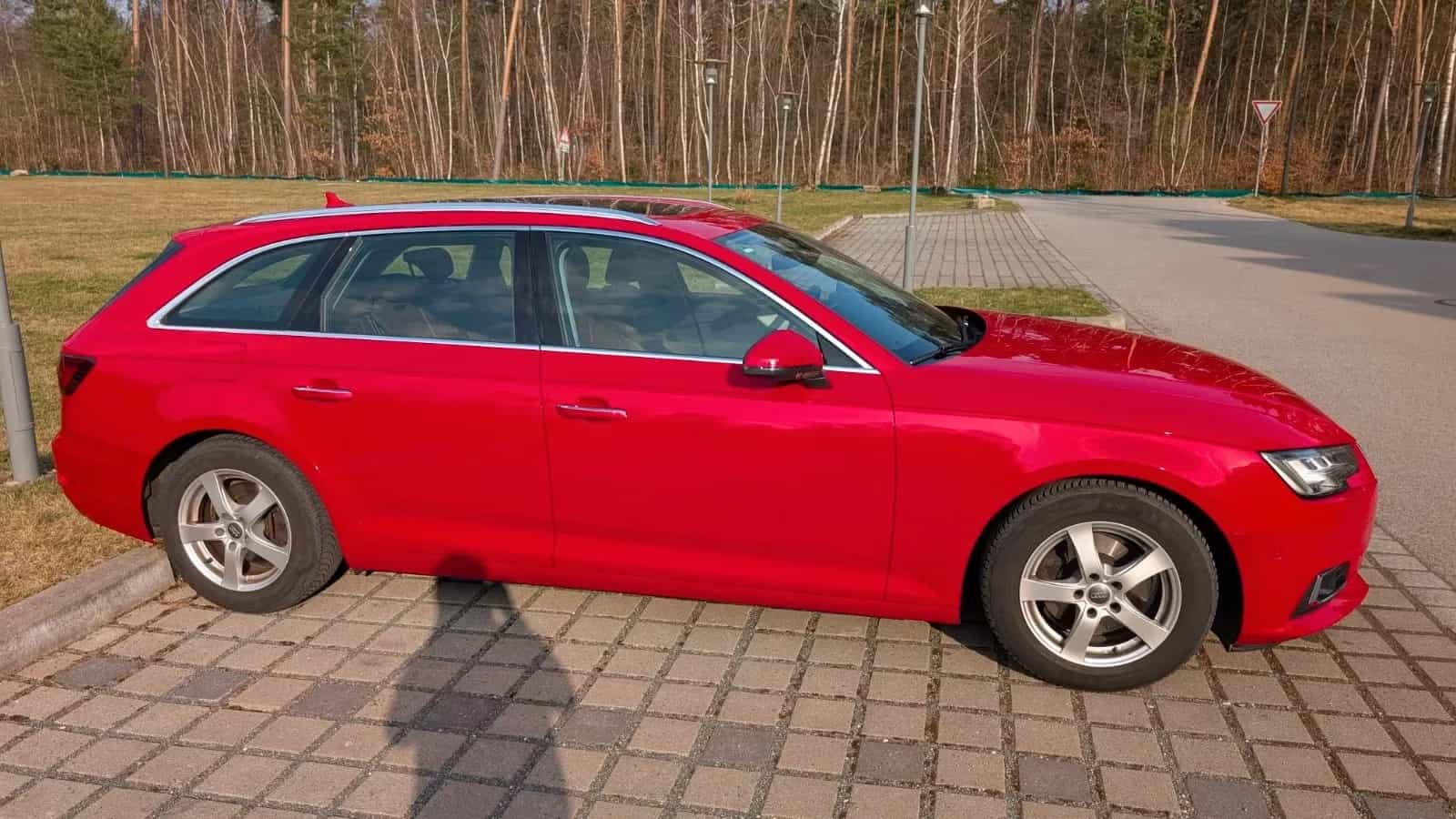 Audi A4 2.0 TDI Avant Bi-Xenon Navi Tempomat PDC DAB 05/2017-photo-11