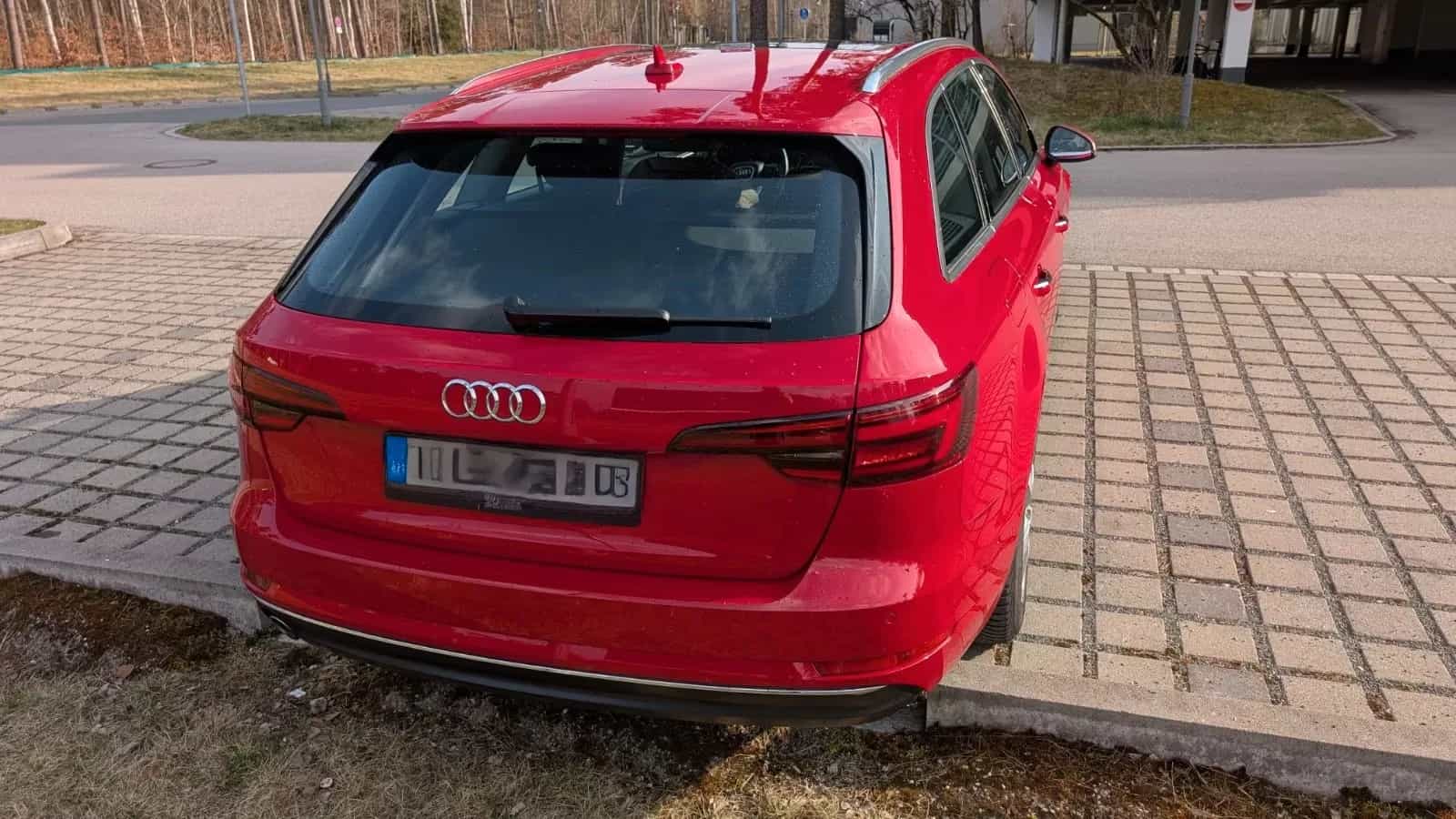 Audi A4 2.0 TDI Avant Bi-Xenon Navi Tempomat PDC DAB 05/2017-photo-13