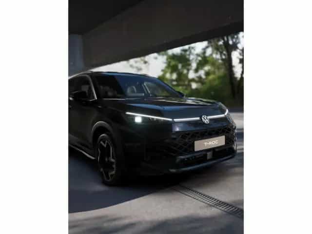 Volkswagen T-Roc R-Line 1.5 TSI DSG AHK Navi GJR null-photo-1