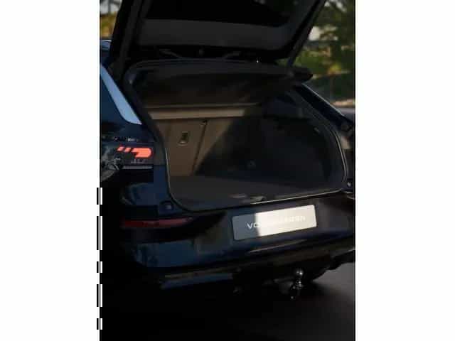 Volkswagen T-Roc R-Line 1.5 TSI DSG AHK Navi GJR null-photo-3