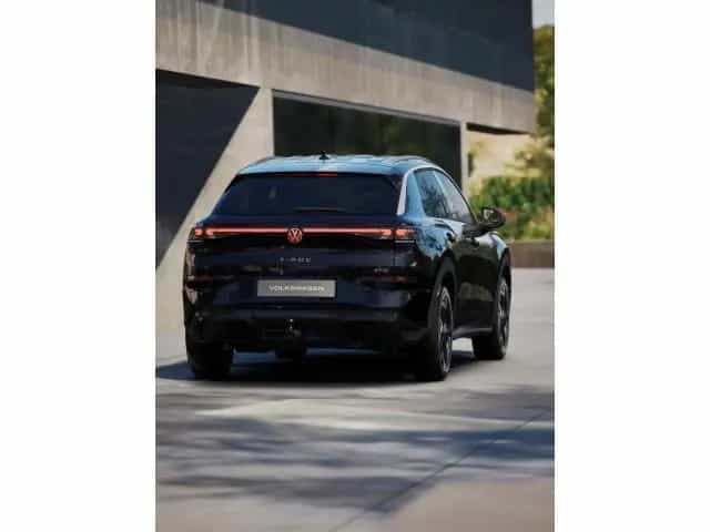 Volkswagen T-Roc R-Line 1.5 TSI DSG AHK Navi GJR null-photo-7